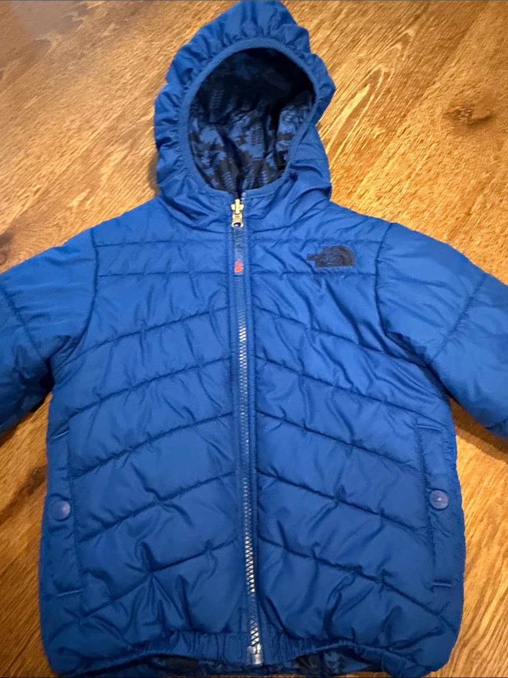 The North Face Kids Navy Hooded Puffer Jacket - Picture 8 of 9